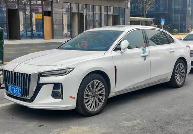 پیش‌فروش پرچمدار لوکس چینی با قیمت 4.1 میلیارد آغاز شد