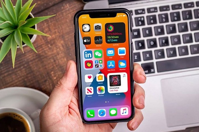 قیمت آیفون سه‌شنبه 9 مرداد 1403/ چشمک آیفون 13 به خریداران