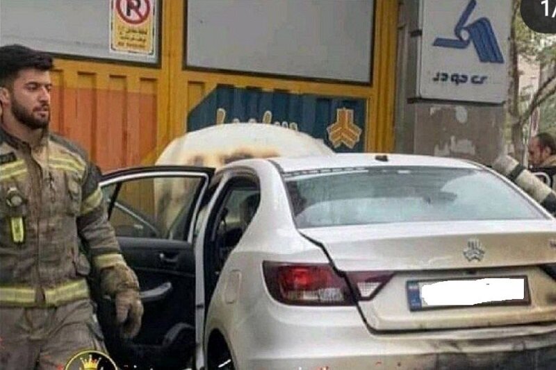 آتش گرفتن خودرو شاهین در مشهد (عکس و فیلم)