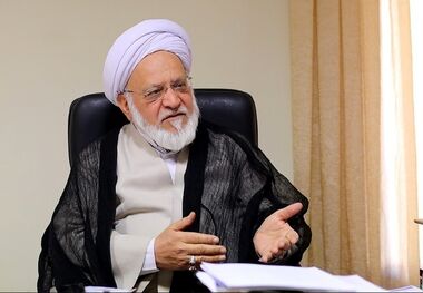 پیشنهاد عضو مجمع تشخیص به سرمایه‌گذاران دلار و طلا