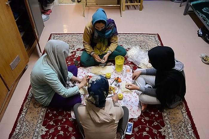 هزینه خوابگاه ملکی؛ مقایسه مخارج دانشجویان روزانه و شبانه