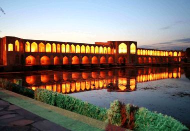 قیمت تور هوایی اصفهان؛ سه شب اقامت 6.5 میلیون