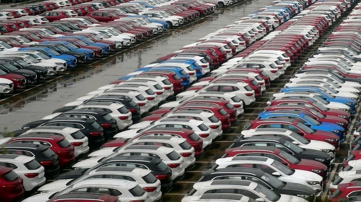 قیمت خودروهای وارداتی؛ آغاز رقابت برای 17 مدل وارداتی
