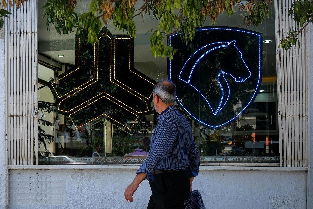 شانس برنده شدن در قرعه‌کشی ایران‌خودرو؛ احتمال دریافت خودرو به نیم درصد رسید